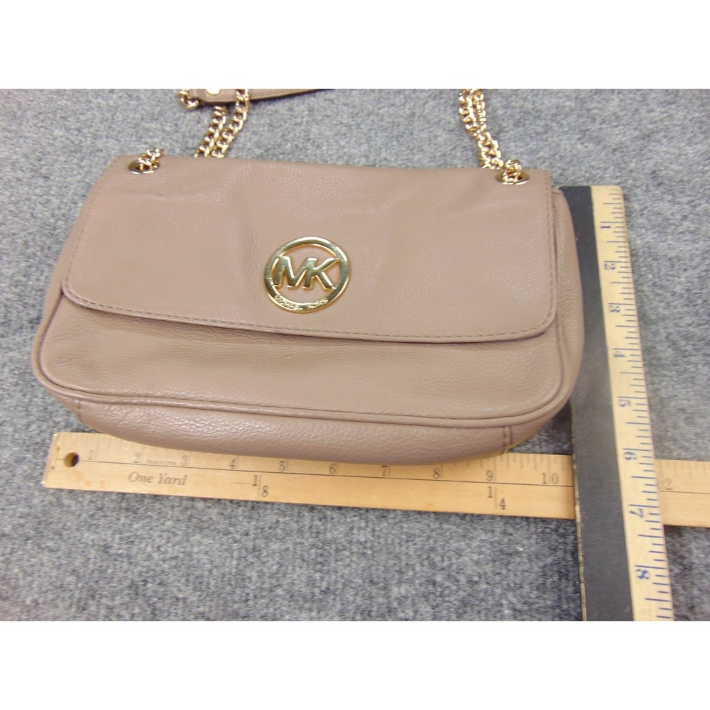 Michael Kors Fulton Large Flap Crossbody Bag Tan Pebbled Leather Chain - Picture 2 of 16